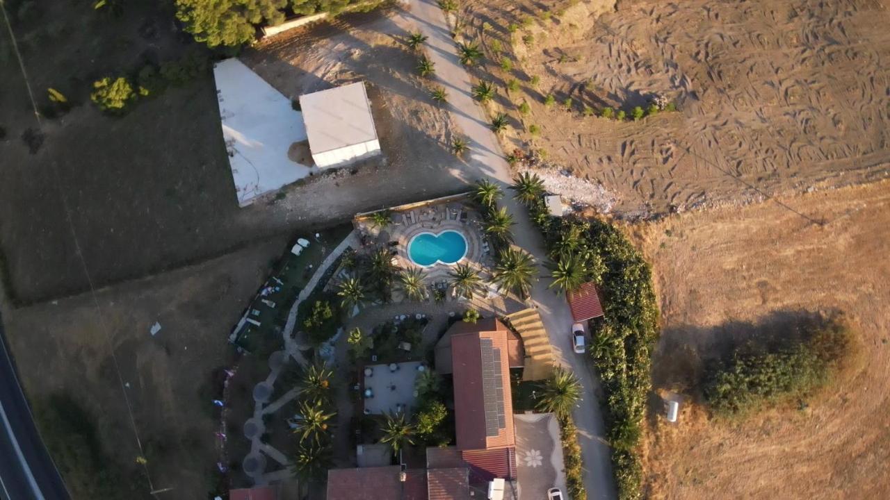 Agriturismo Reggia Saracena Агридженто Екстериор снимка