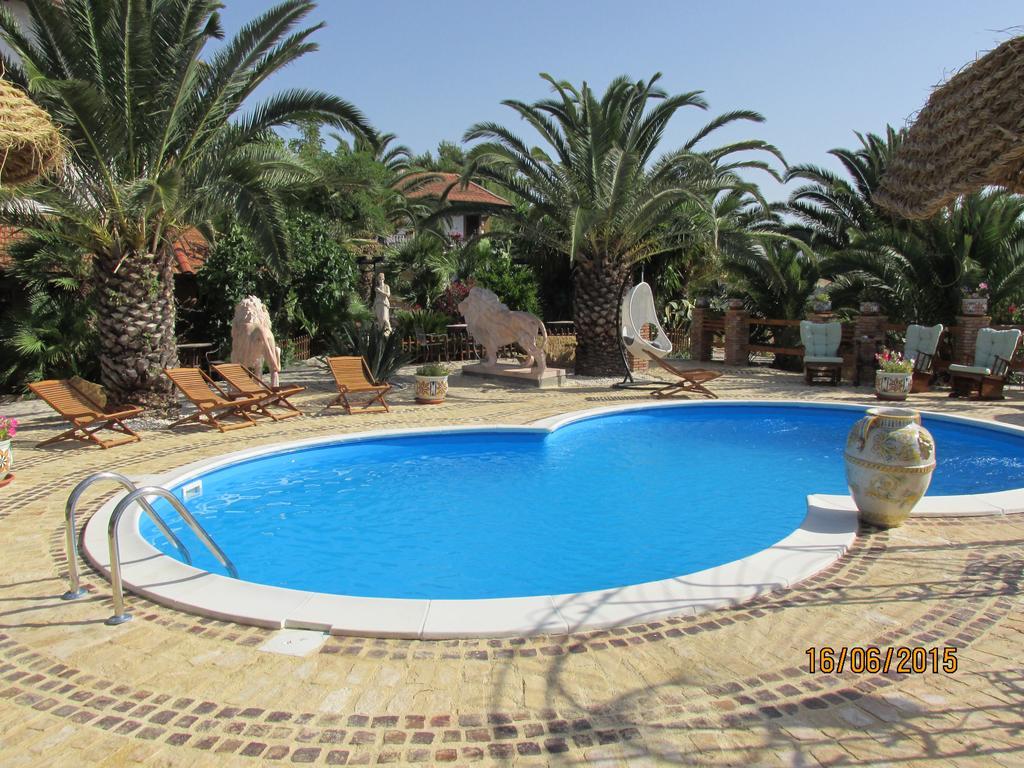 Agriturismo Reggia Saracena Агридженто Екстериор снимка