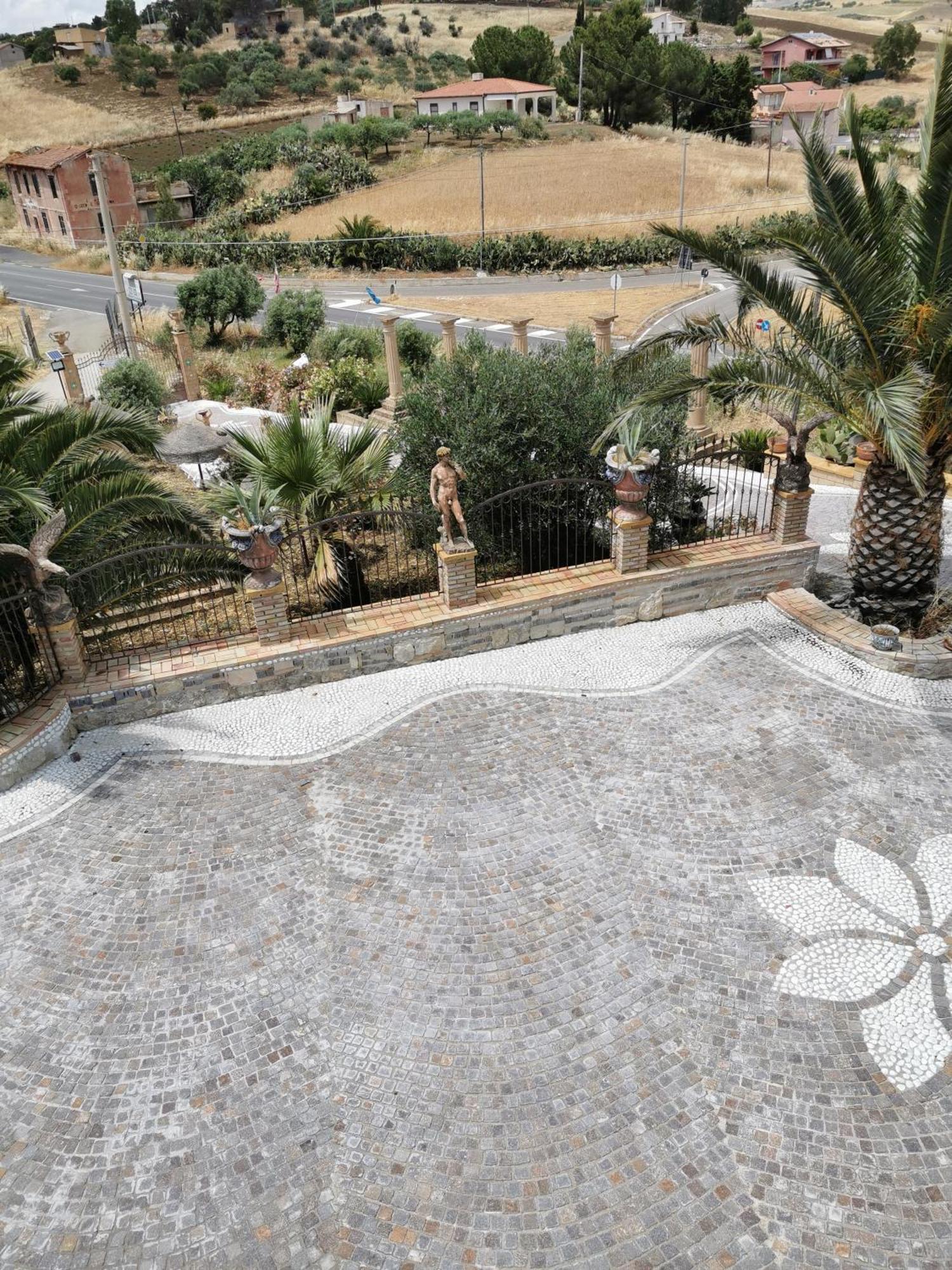 Agriturismo Reggia Saracena Агридженто Екстериор снимка