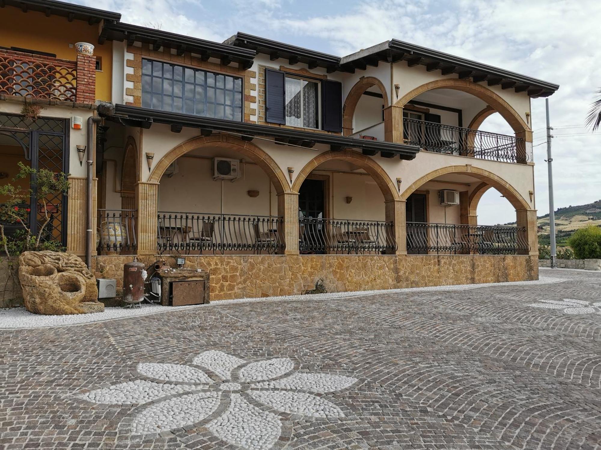 Agriturismo Reggia Saracena Агридженто Екстериор снимка