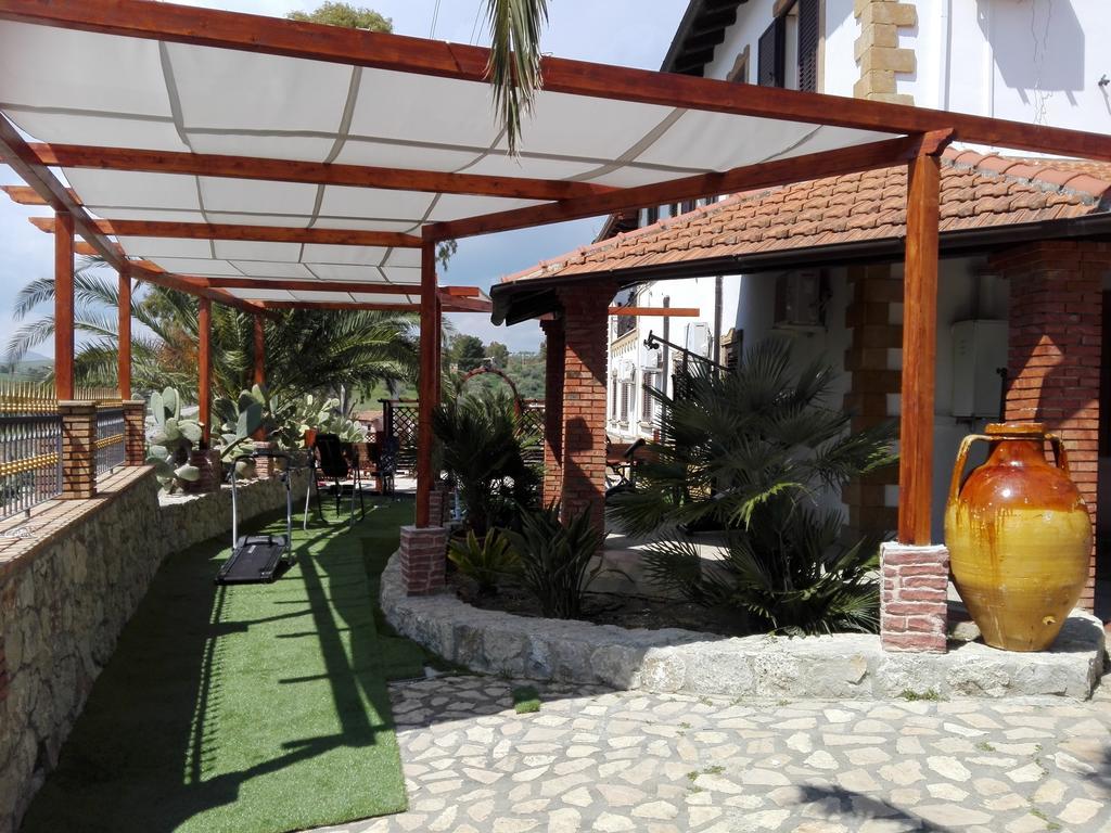 Agriturismo Reggia Saracena Агридженто Екстериор снимка