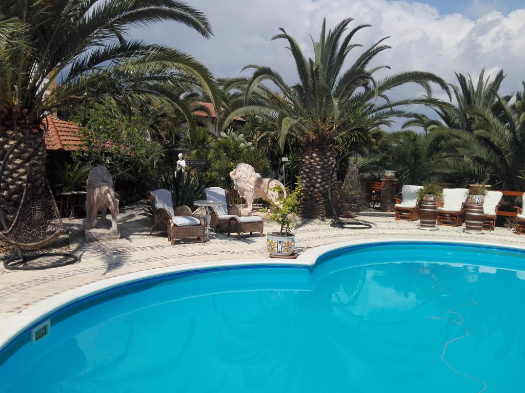 Agriturismo Reggia Saracena Агридженто Екстериор снимка