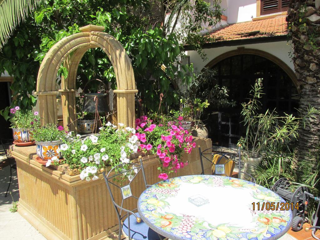 Agriturismo Reggia Saracena Агридженто Екстериор снимка