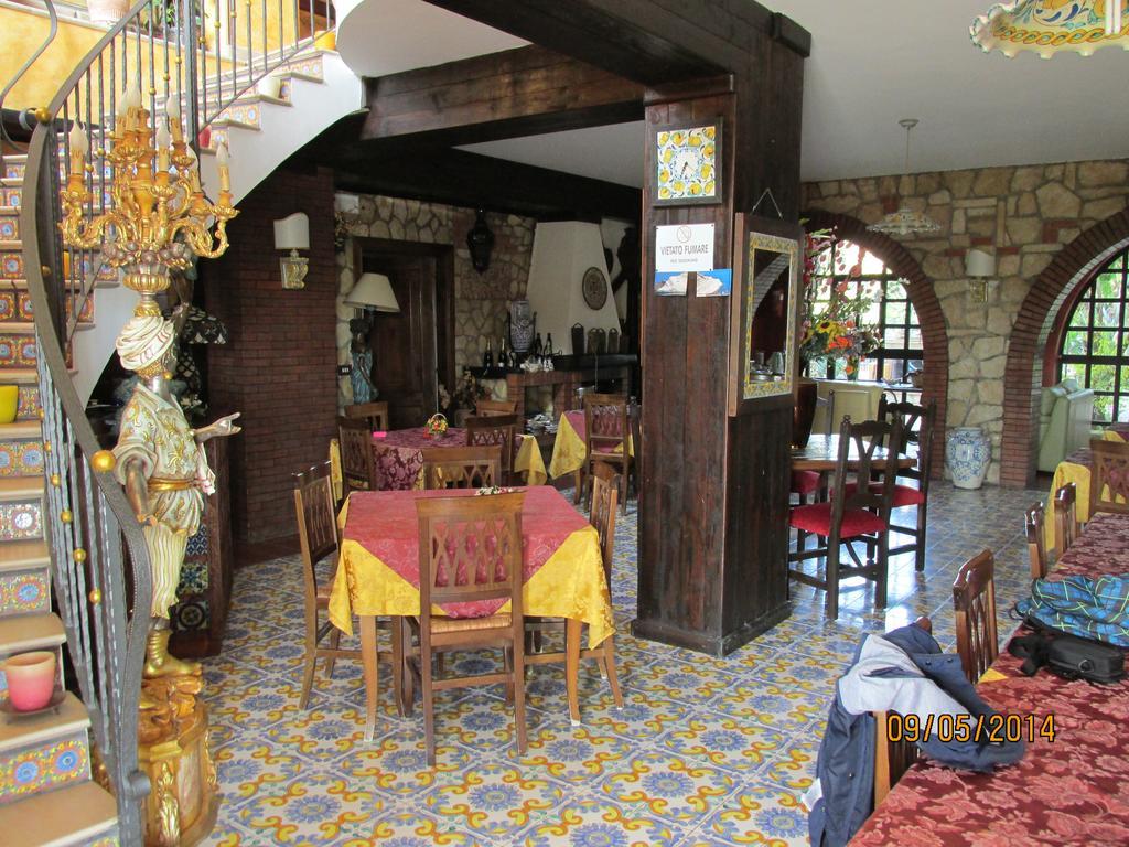 Agriturismo Reggia Saracena Агридженто Екстериор снимка