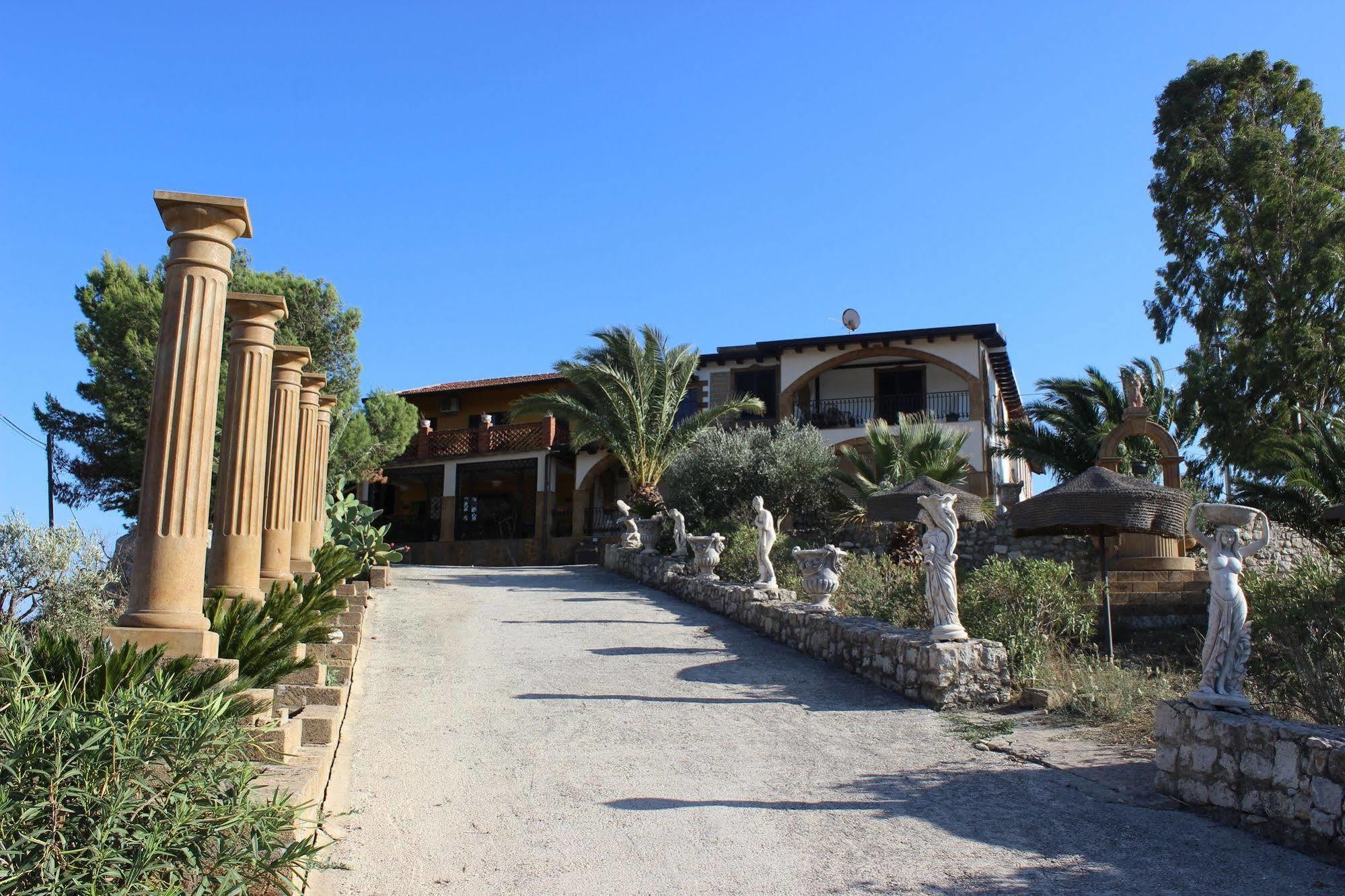 Agriturismo Reggia Saracena Агридженто Екстериор снимка