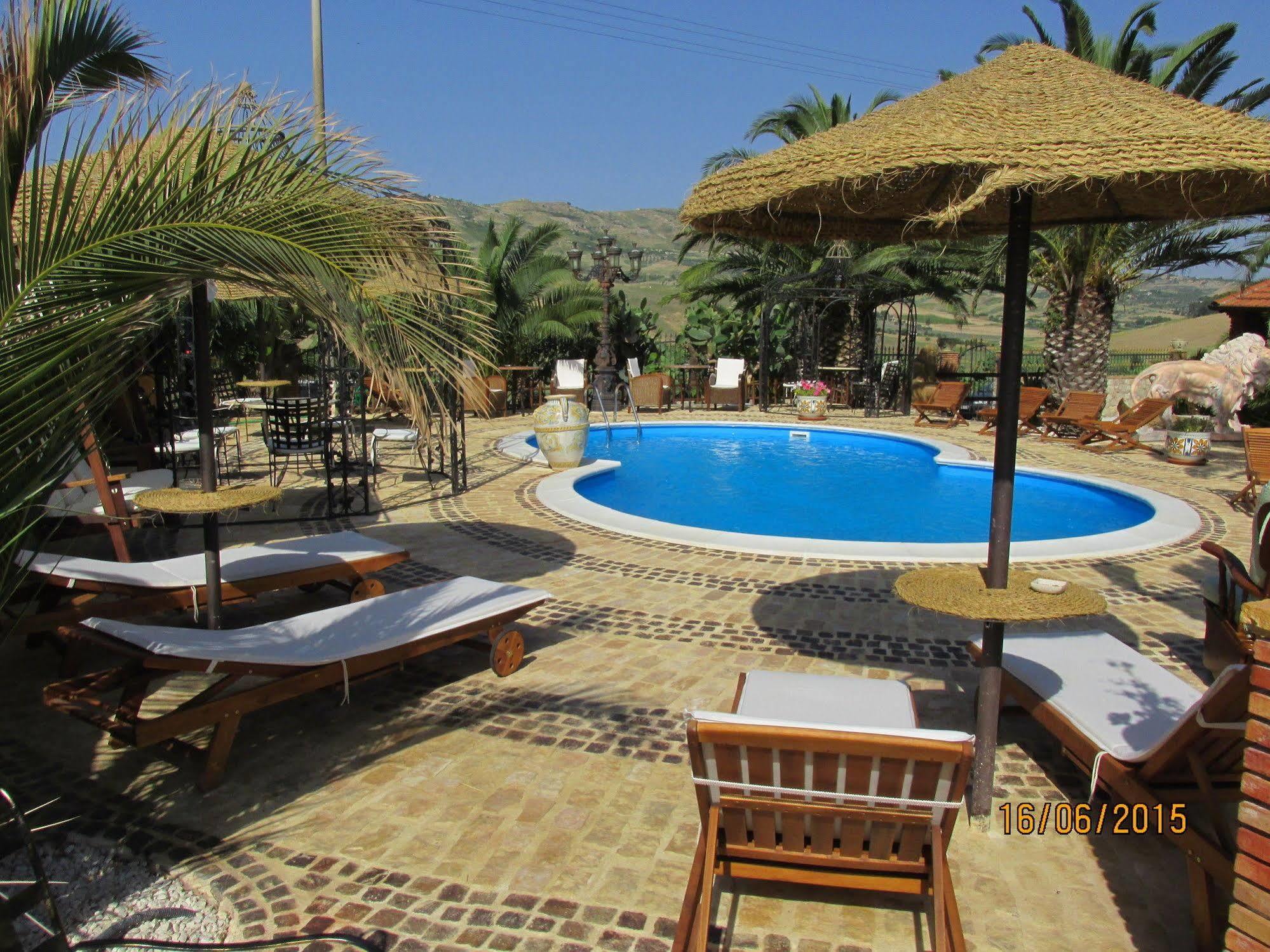 Agriturismo Reggia Saracena Агридженто Екстериор снимка