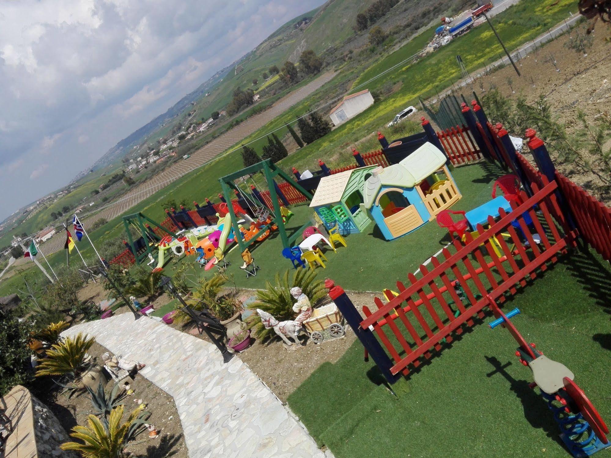 Agriturismo Reggia Saracena Агридженто Екстериор снимка