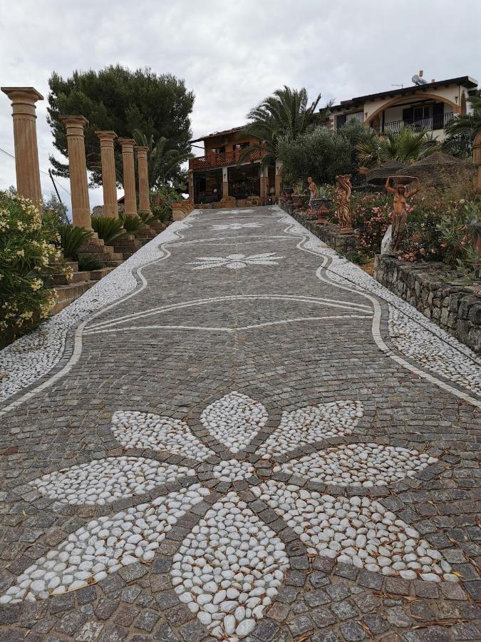 Agriturismo Reggia Saracena Агридженто Екстериор снимка