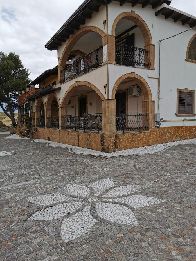 Agriturismo Reggia Saracena Агридженто Екстериор снимка